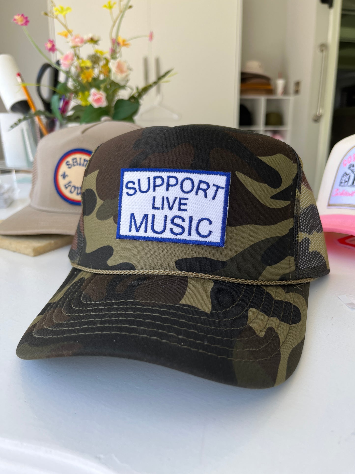 Encore Trucker