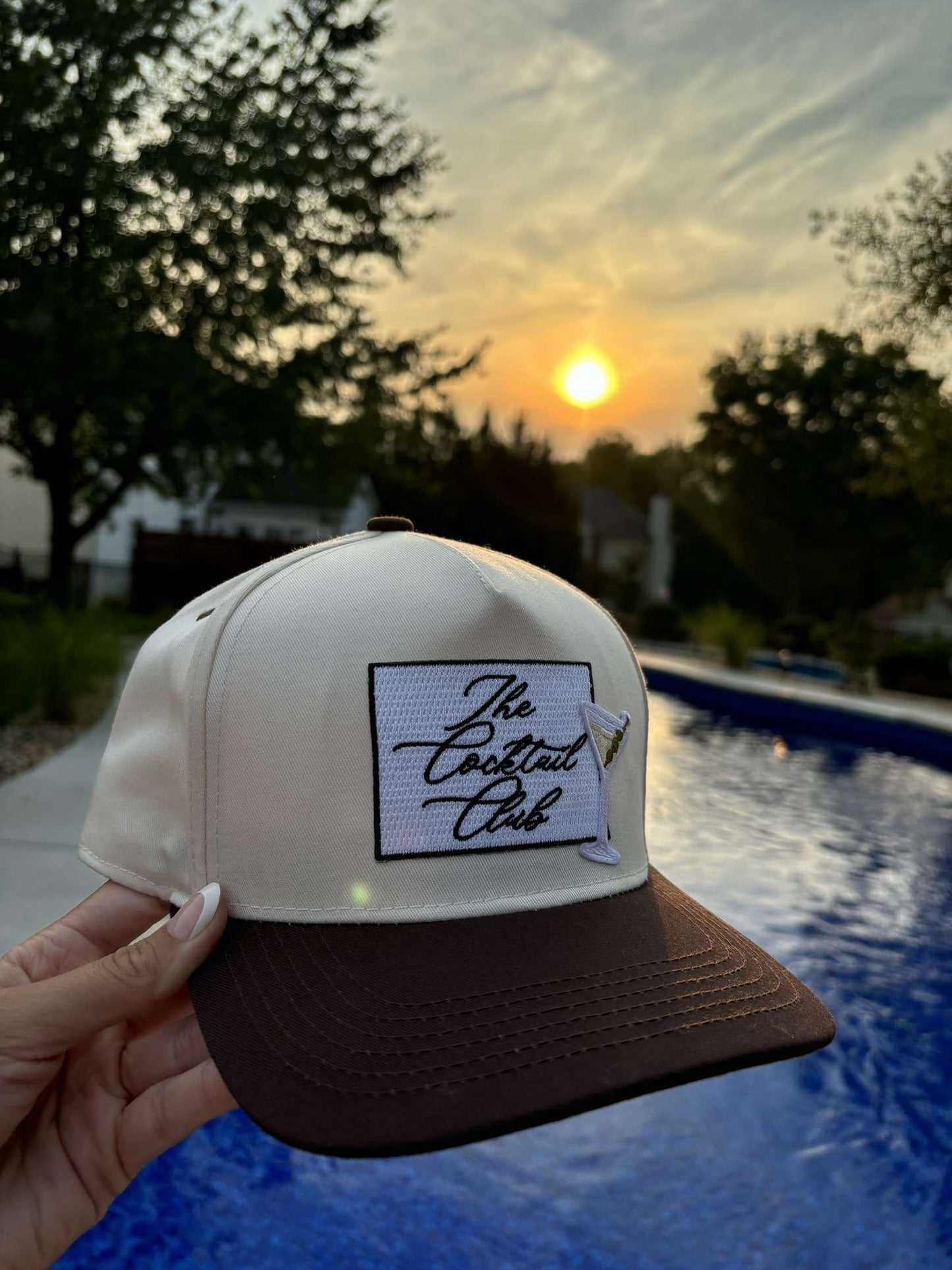 Cocktail Club Trucker